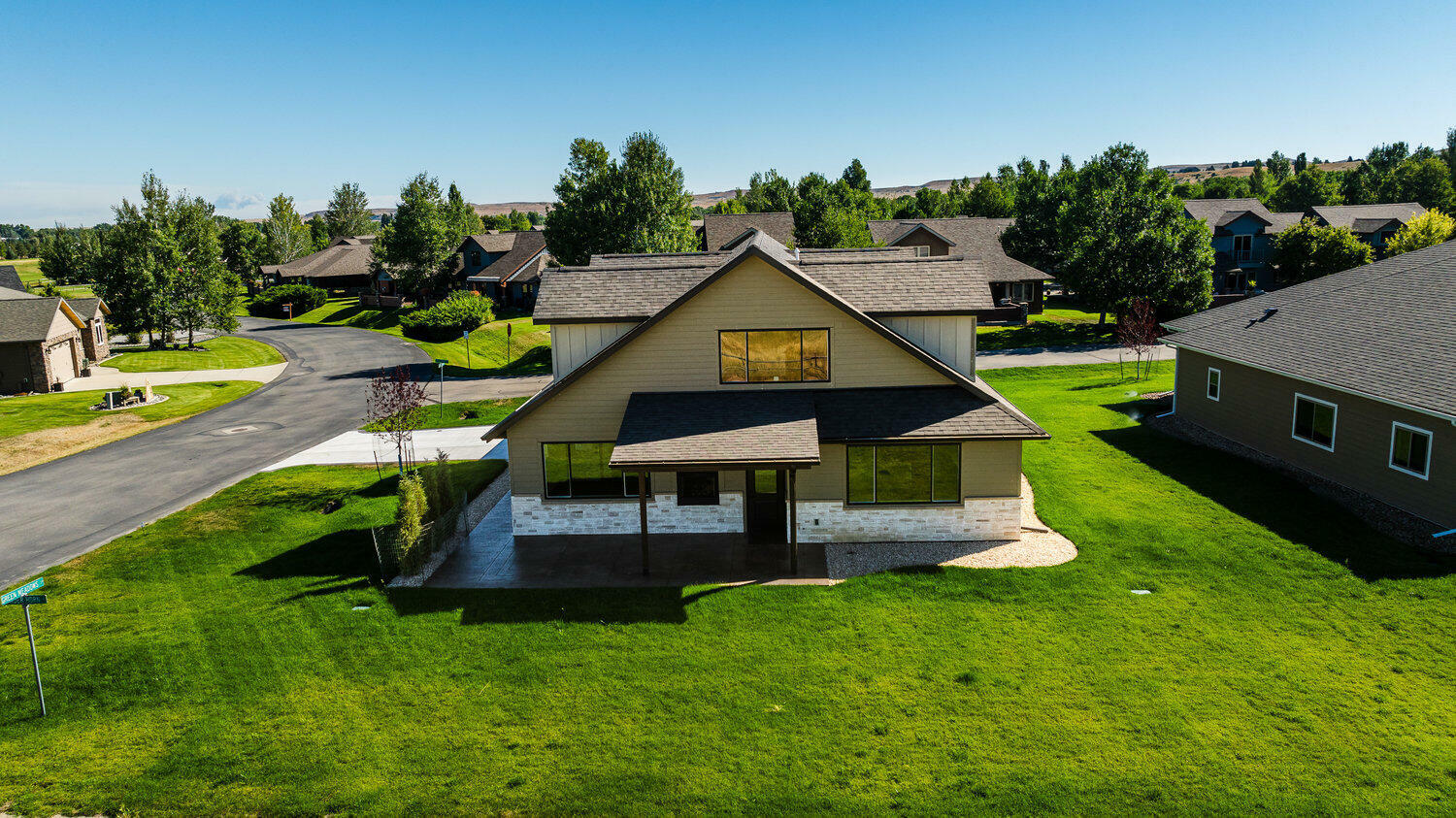Property Photo:  3 Green Meadows Drive  WY 82801 