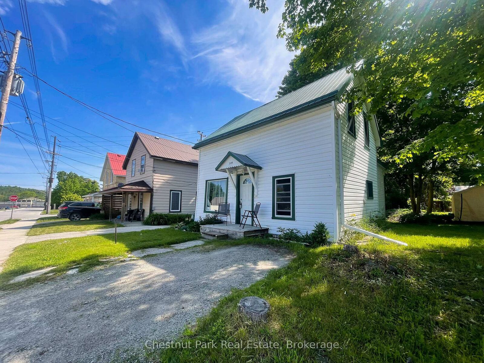 Property Photo:  529 Claude Street  ON N0H 2T0 
