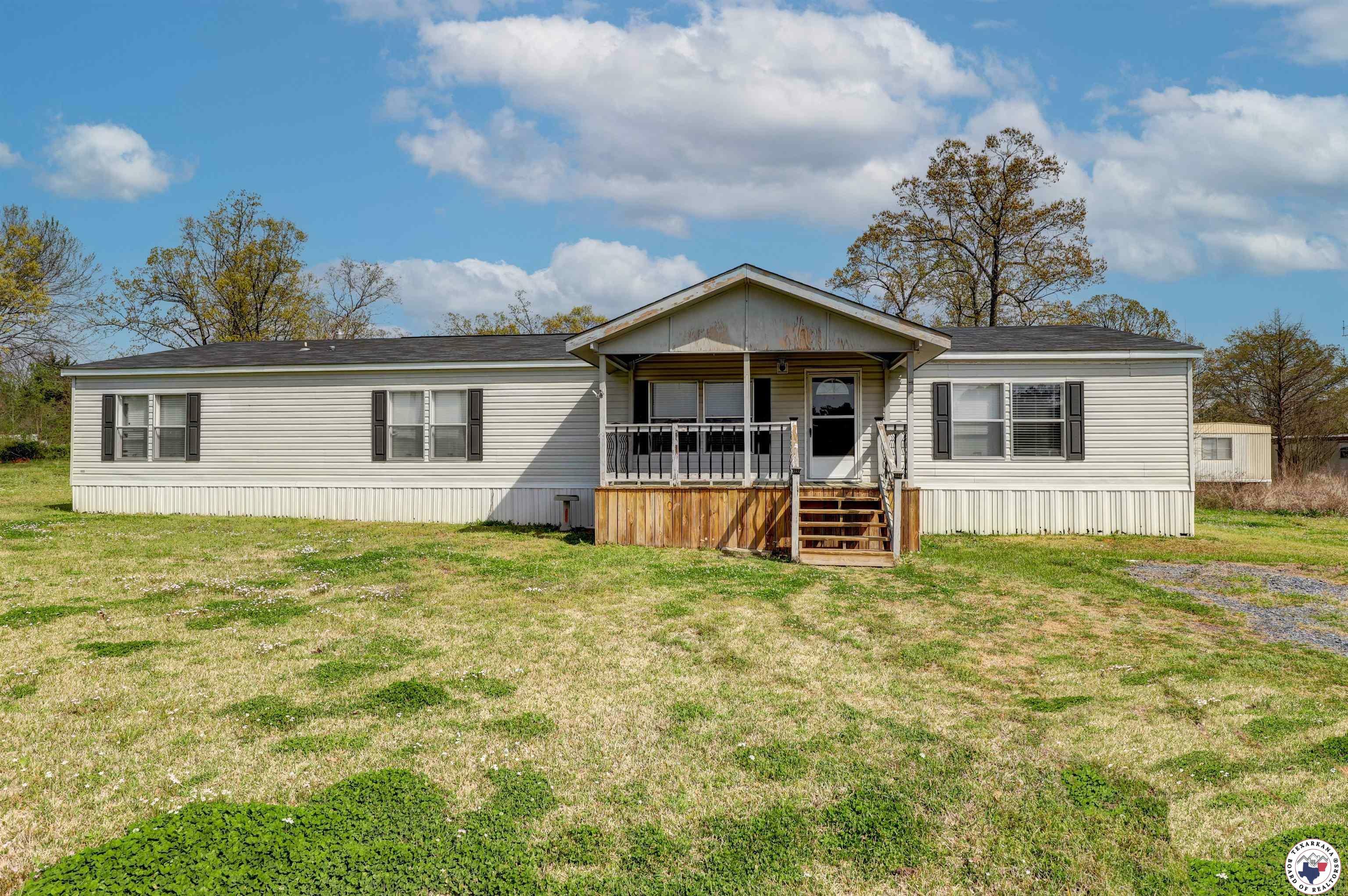 Property Photo: 9960 W New Boston Rd. TX 75561