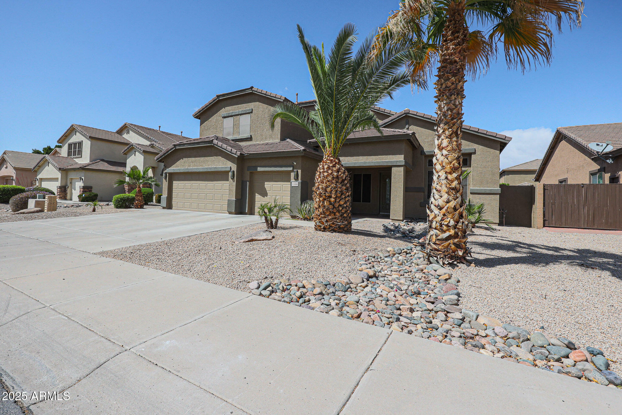 Property Photo: 15066 W La Reata Avenue AZ 85395