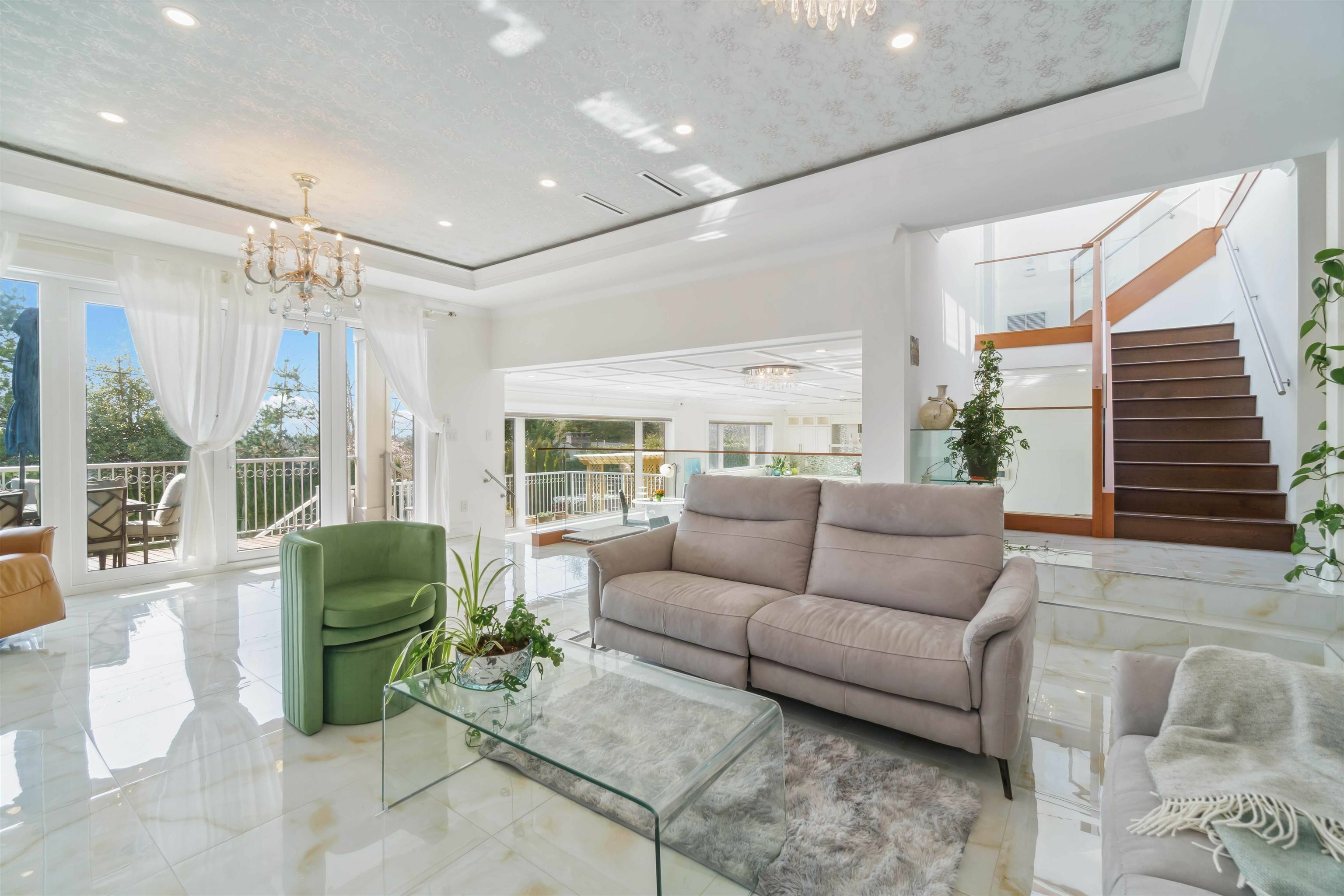 Property Photo: 4231 Chelsea Crescent BC V7R 3J4