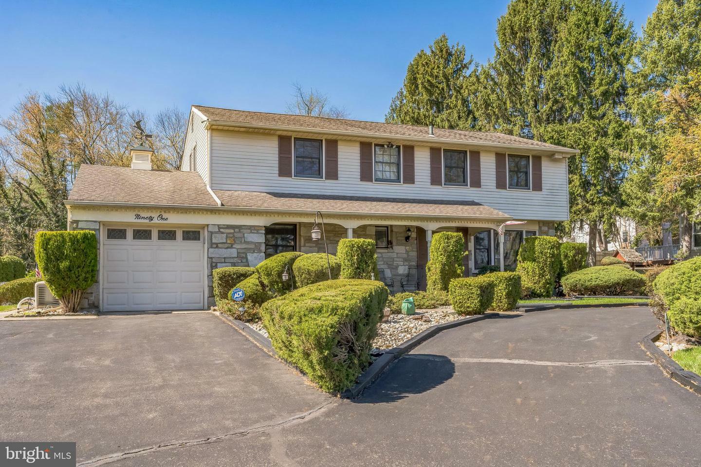Property Photo: 91 Heather Road PA 18966