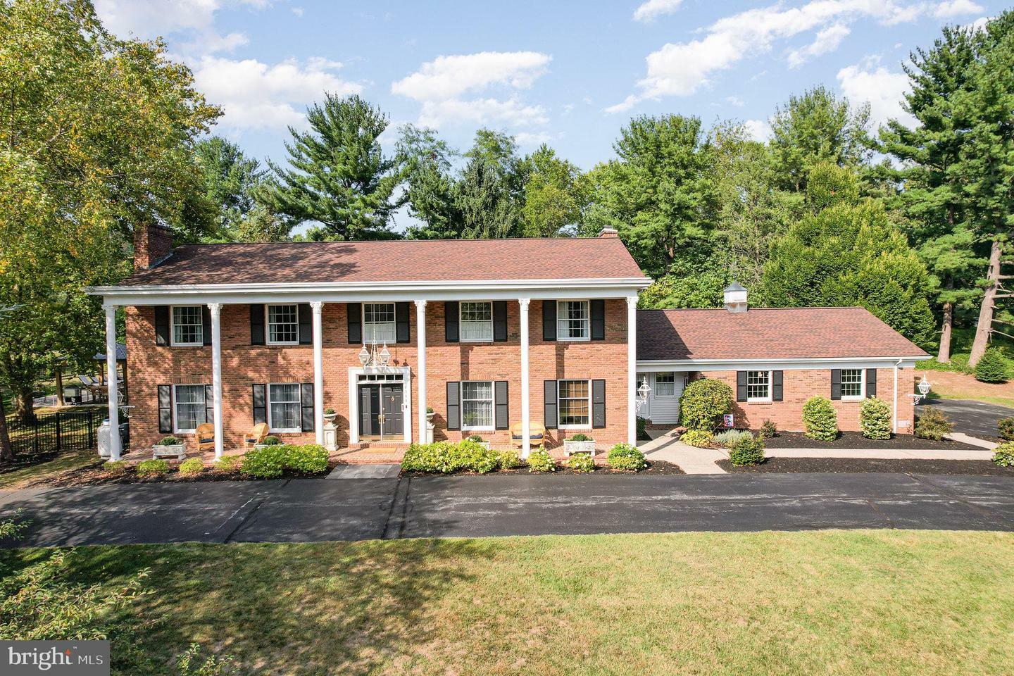 Property Photo: 4300 Valleyview Road PA 17112