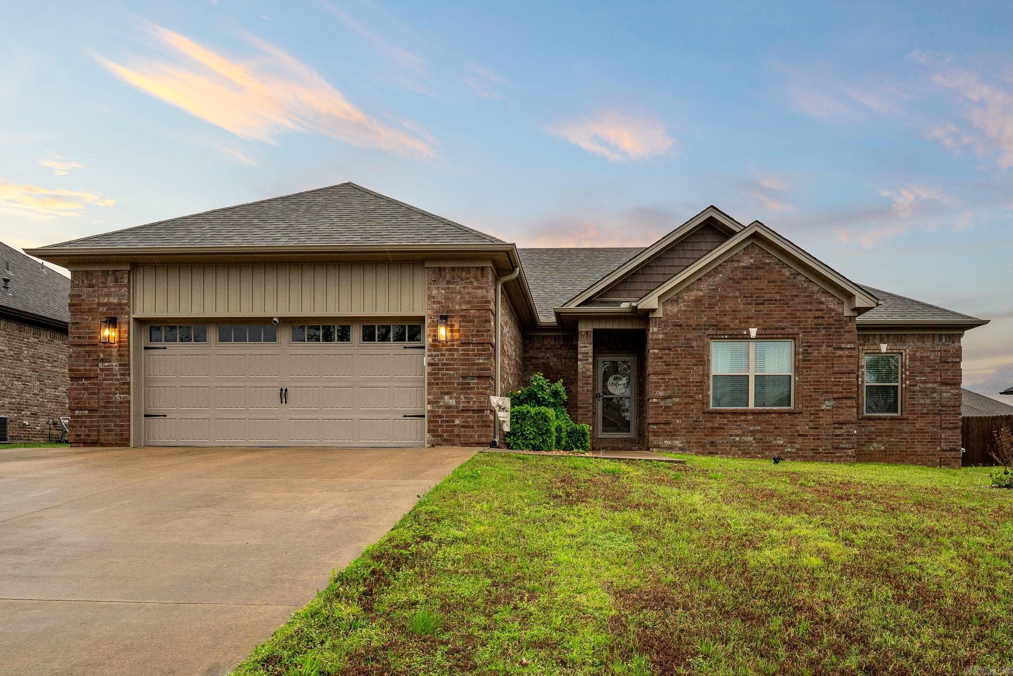 Property Photo: 794 Mango Loop AR 72007