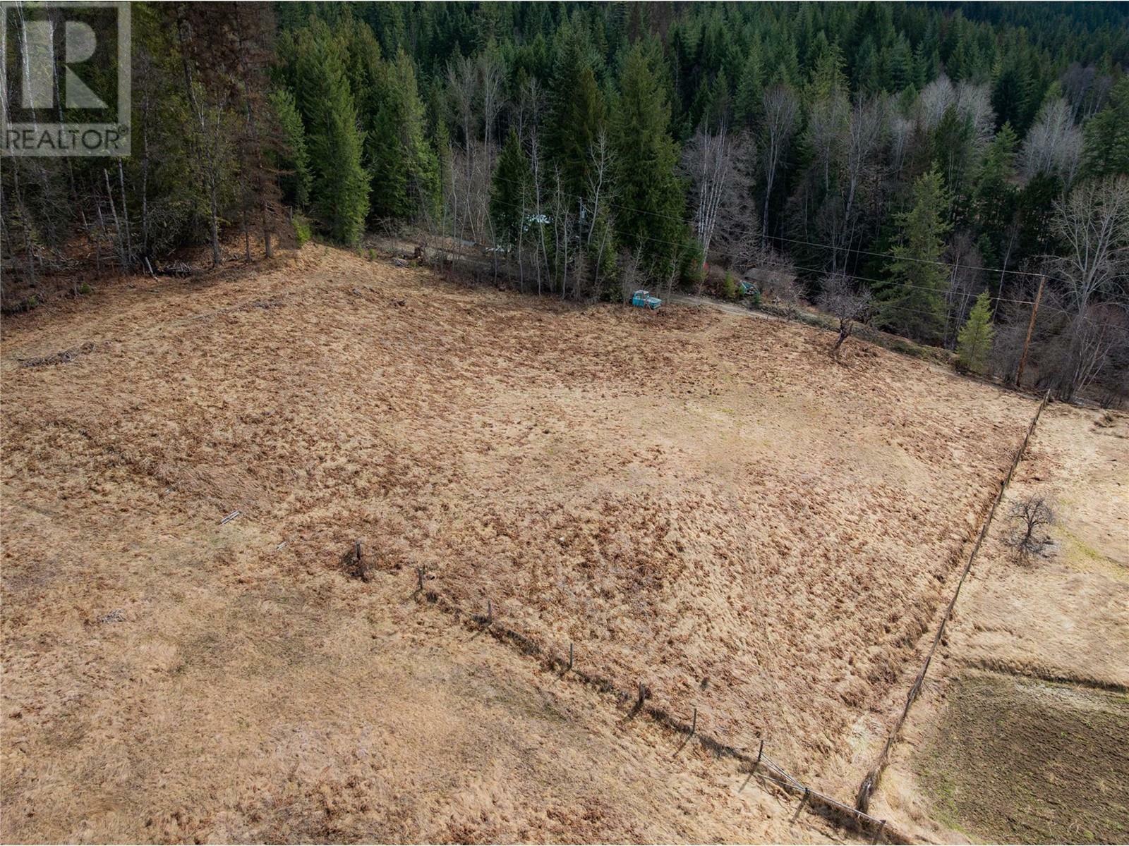 Property Photo: 6943 Kanigan Road BC V0G 2J0