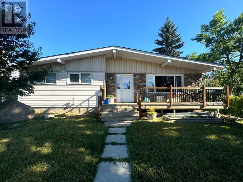 Property Photo: 6502 45A Avenue AB T4V 0C7