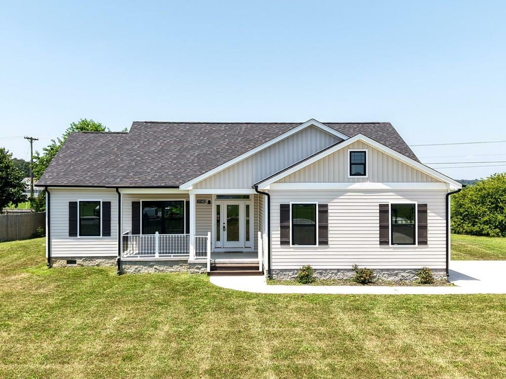Property Photo: 27192 Castle Row VA 23310