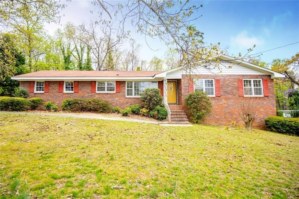 Property Photo: 110 Hycliff Road GA 30165