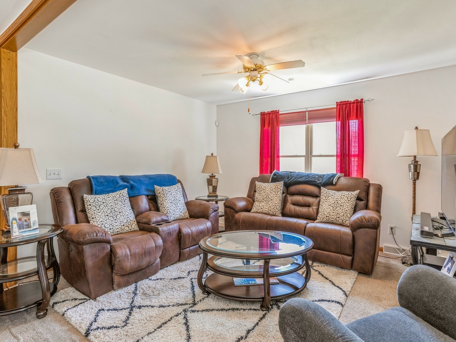 Property Photo: 480 NE Aurora Avenue IA 50313