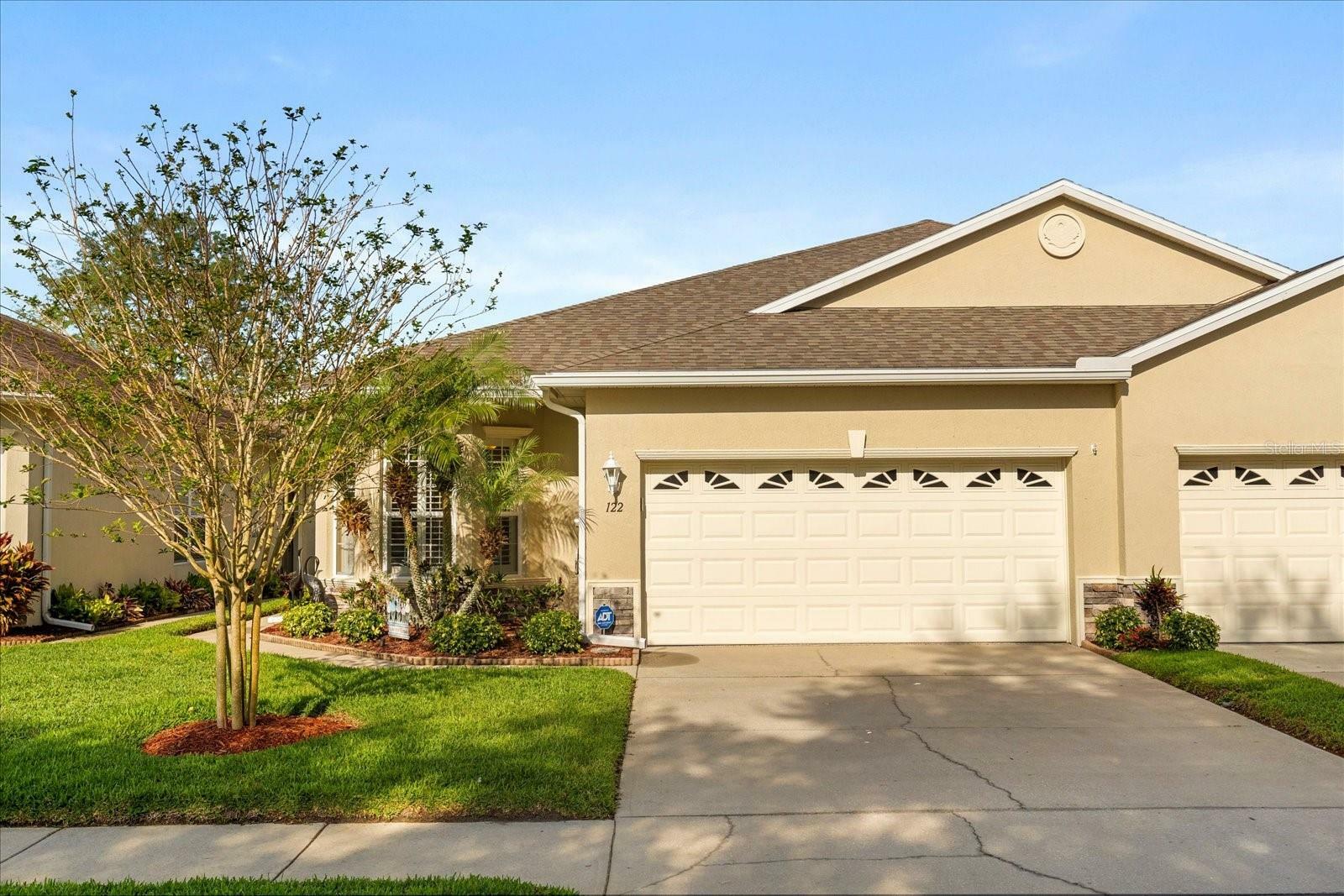 Property Photo: 122 Lower Lake Court FL 32713