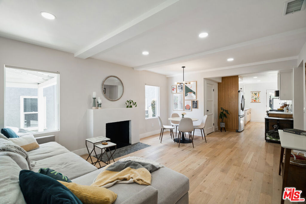 Property Photo:  4310 W 58th Place  CA 90043 