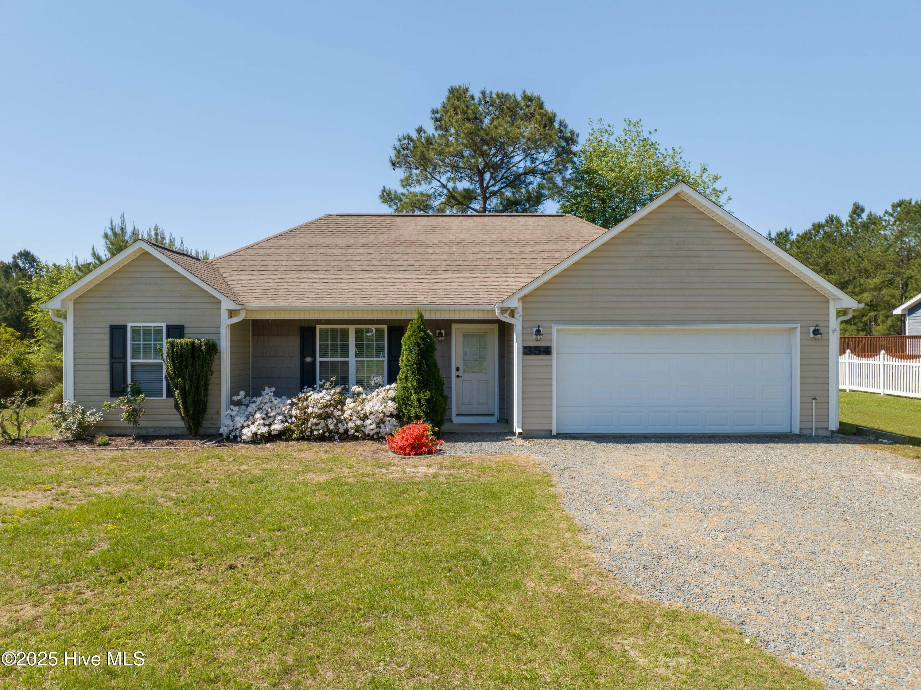 Property Photo: 354 Folkstone Road NC 28445