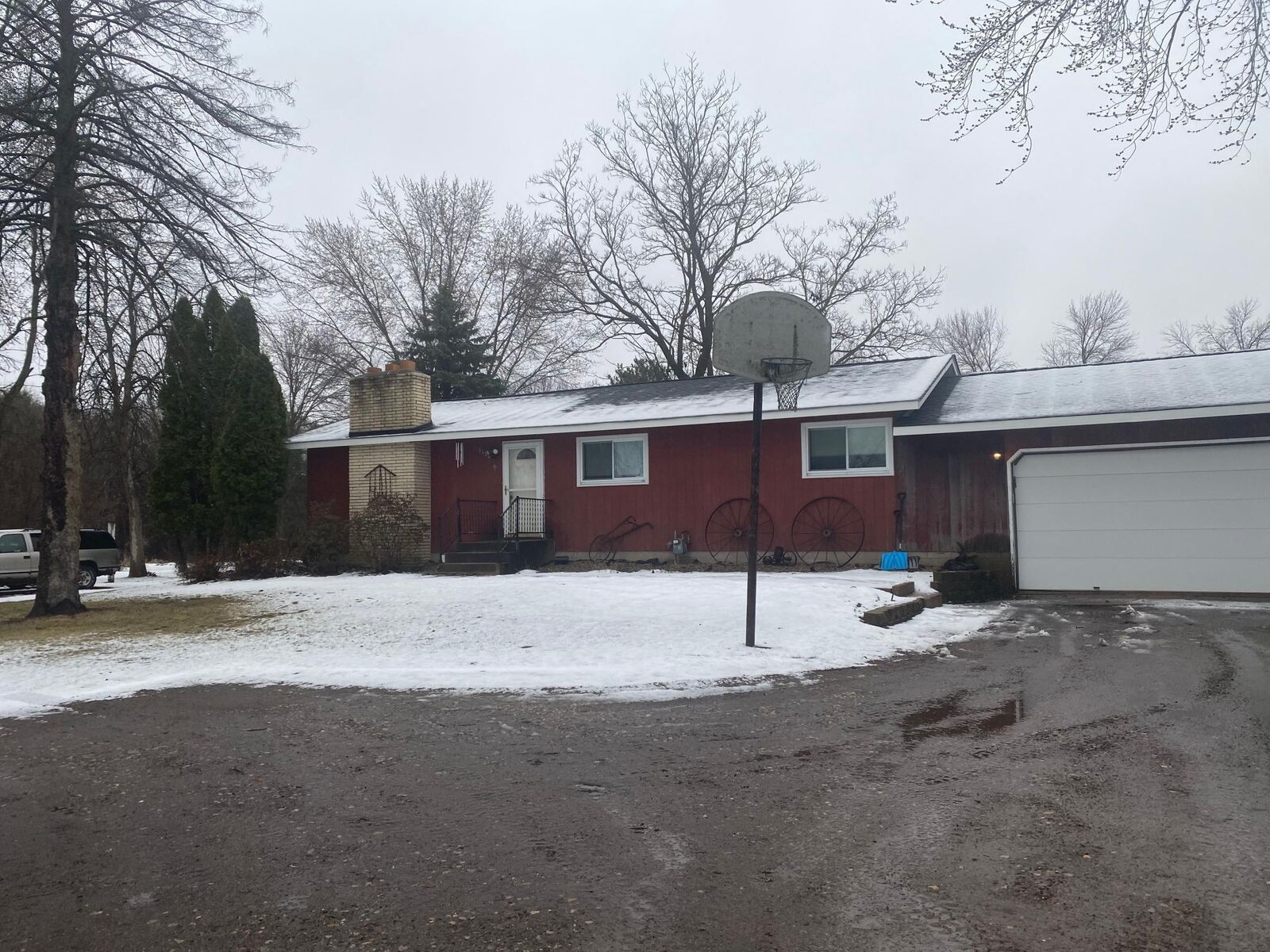 Property Photo:  1190 Main Street  MN 55014 