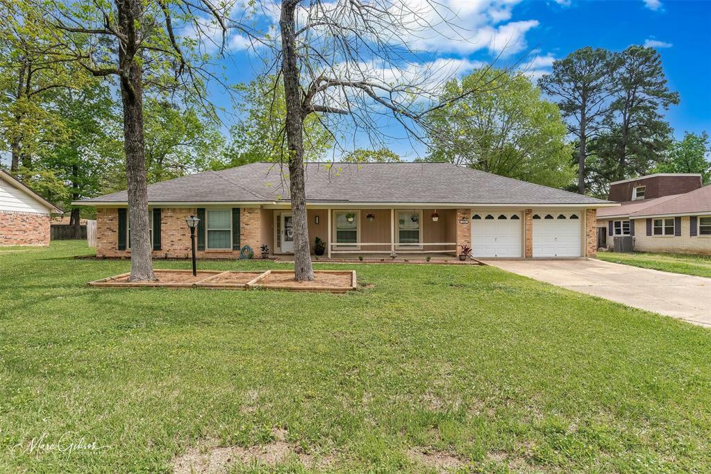 Property Photo:  216 Country Lane  LA 71037 