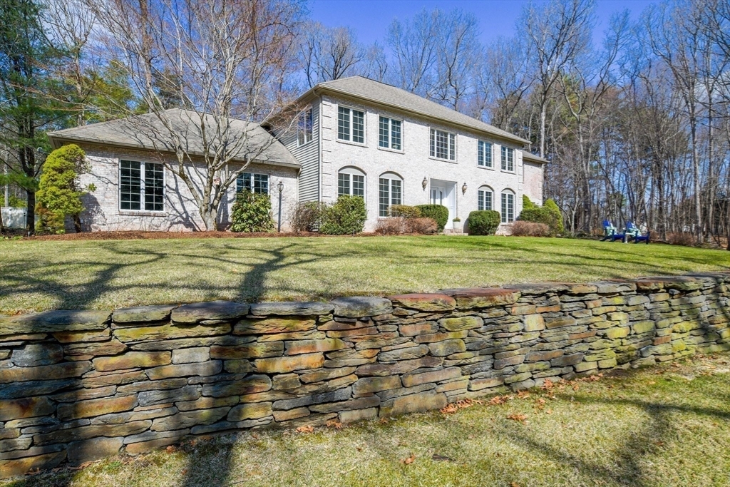 Property Photo: 17 Briar Cliff Dr MA 01095