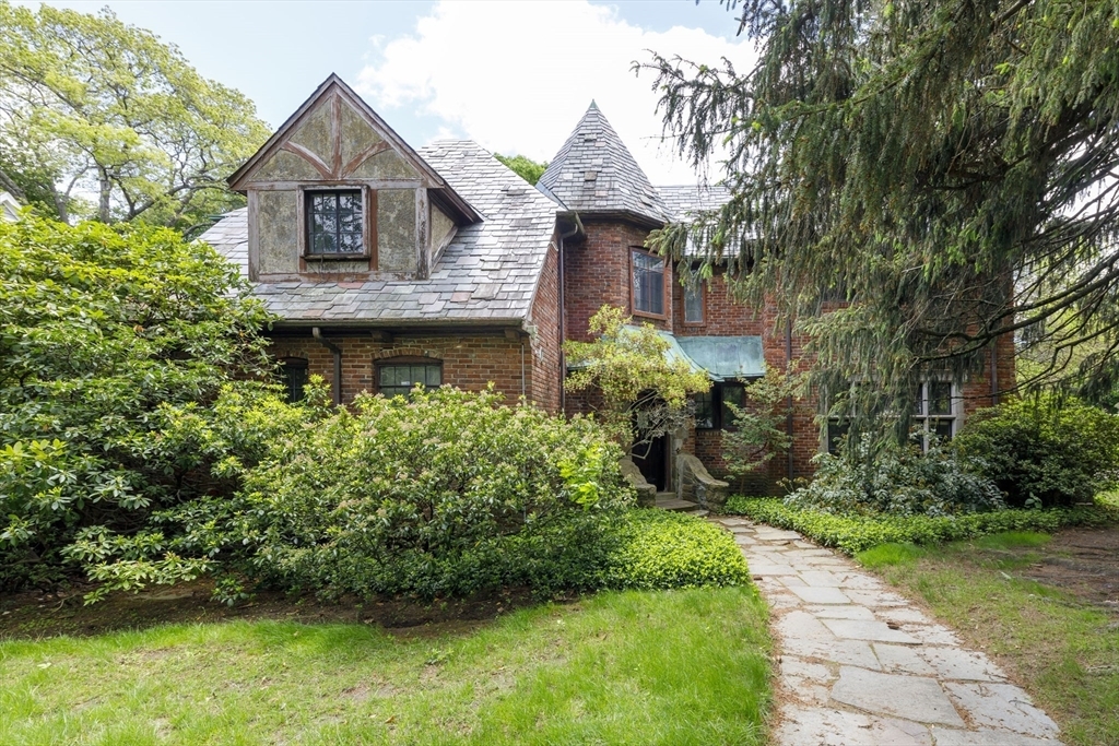 Property Photo:  126 Homer St  MA 02459 