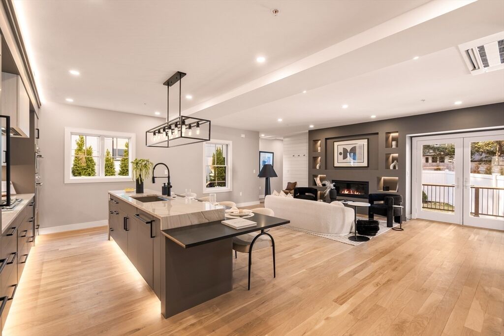 Property Photo:  71 Greenough St 1  MA 02445 