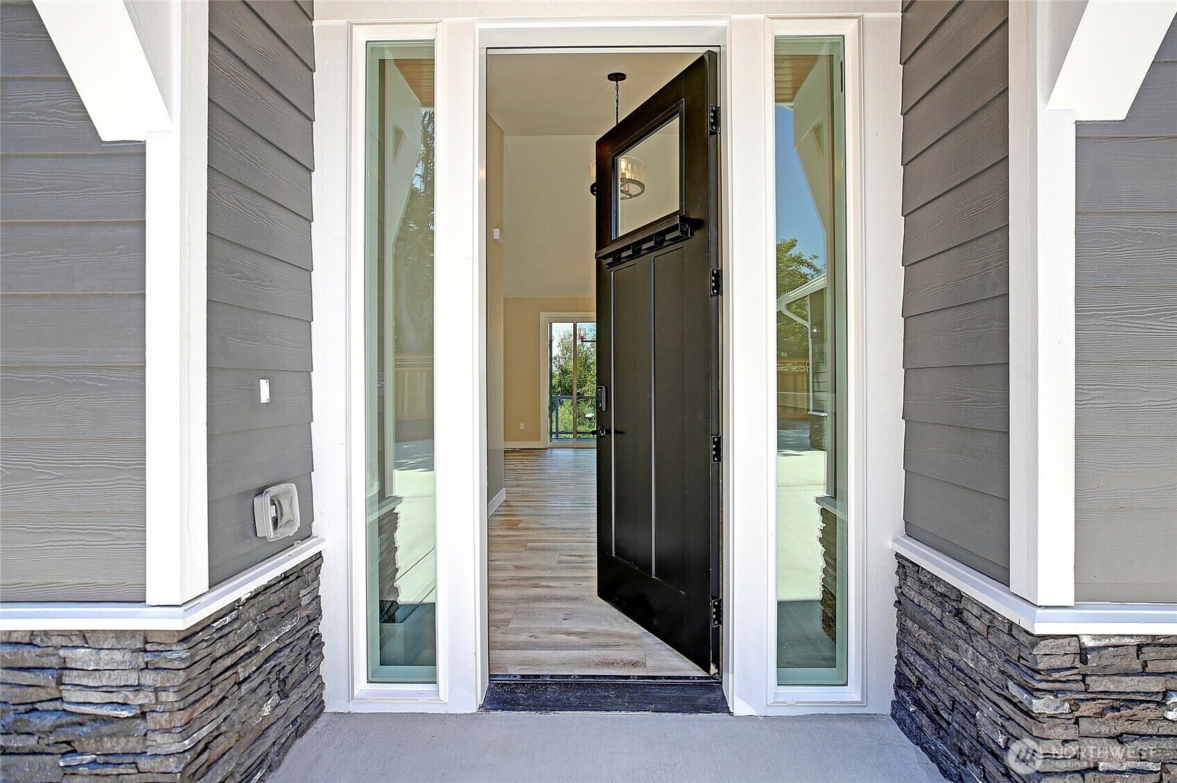 Property Photo: 822 Serene View Road WA 98282
