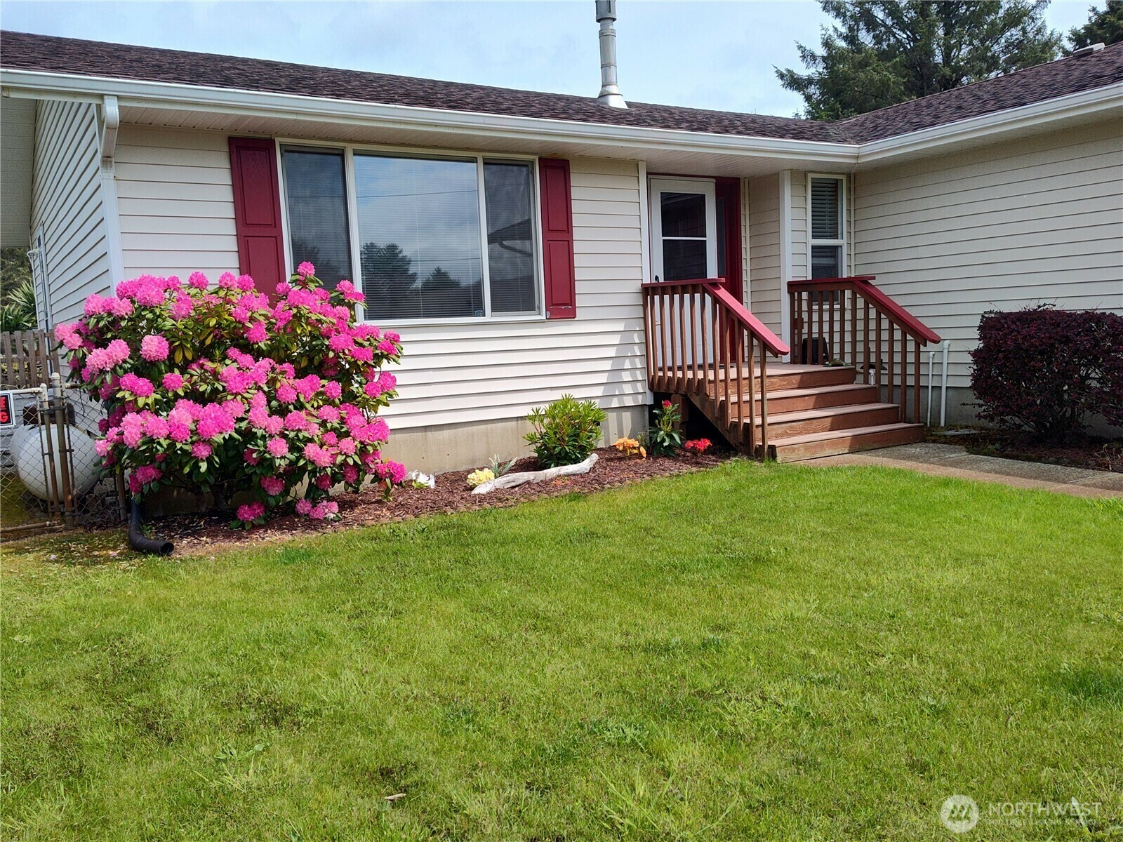 Property Photo:  192  Canal Drive NE  WA 98569 