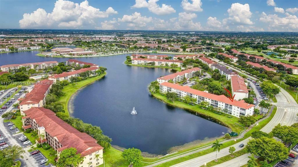 Property Photo: 13550 SW 6th Ct 413A FL 33027