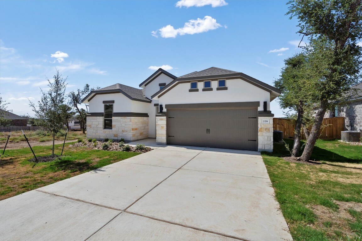 Property Photo: 228 Scenic Hills Circle TX 78628
