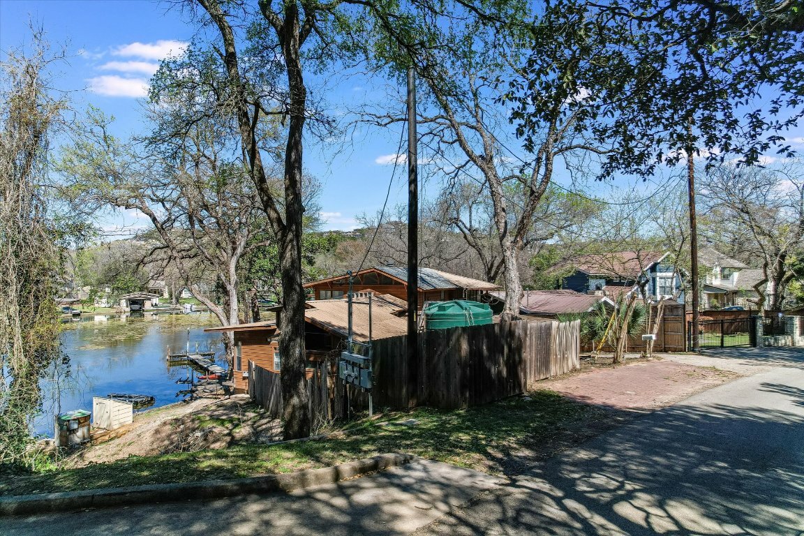 Property Photo: 1810 Rockcliff Road TX 78746