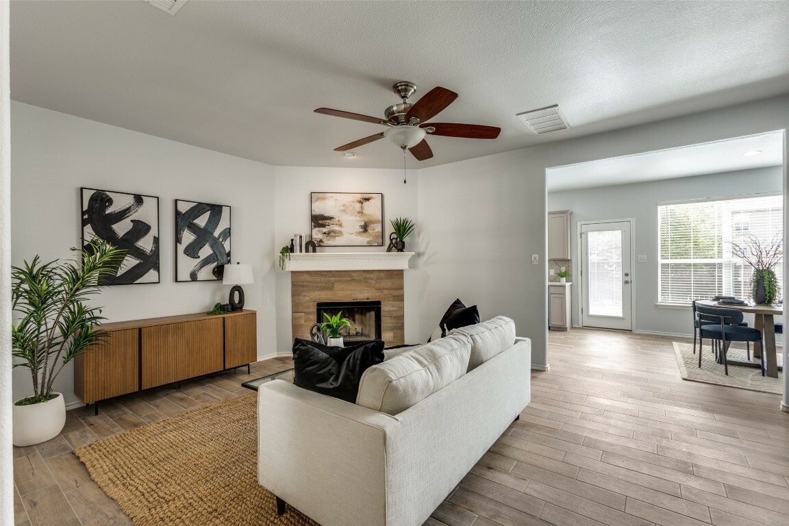 Property Photo: 33 Verde Ranch Loop TX 78641