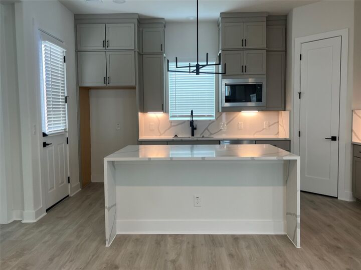 Property Photo: 1503 Kit Circle TX 78758