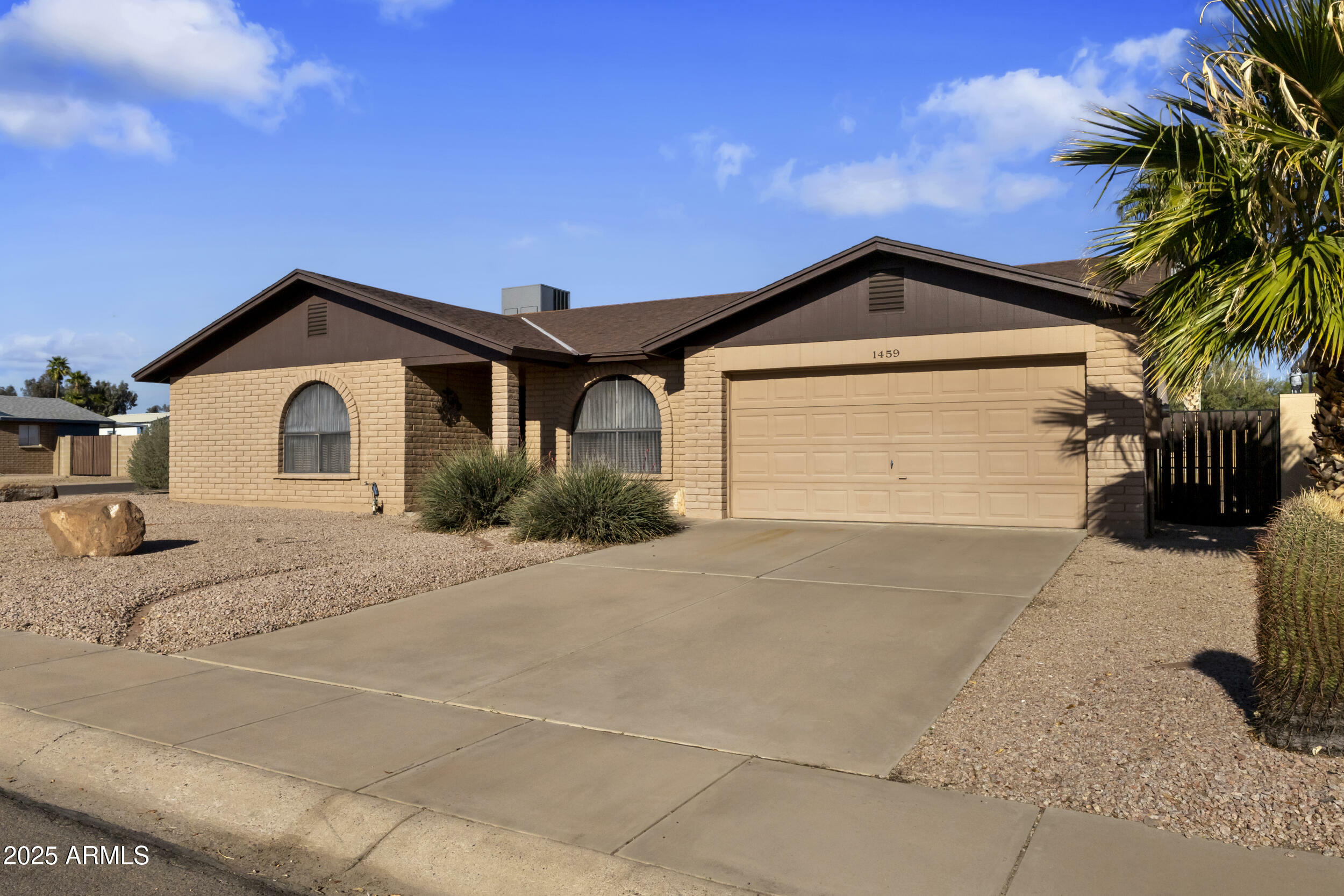Property Photo: 1459 S Mara Drive AZ 85120