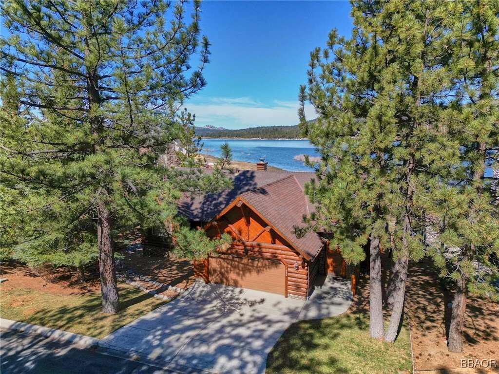 Property Photo:  41988 Eagles Nest  CA 92315 