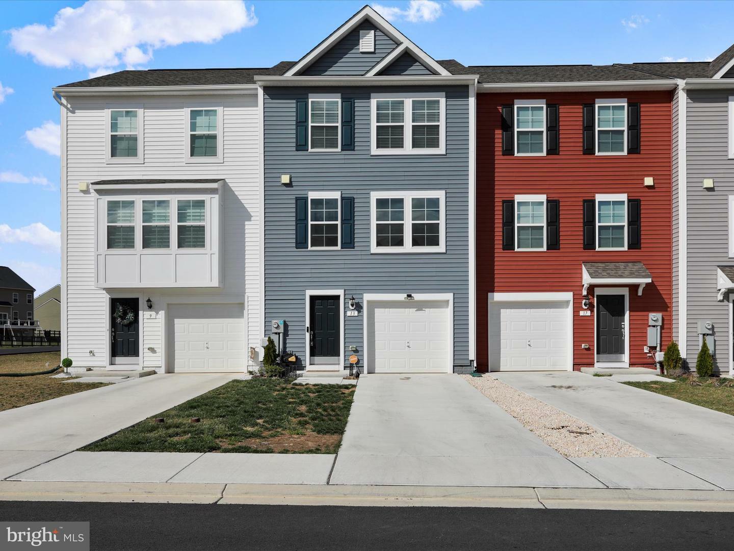 Property Photo: 13 Andover Court WV 25413