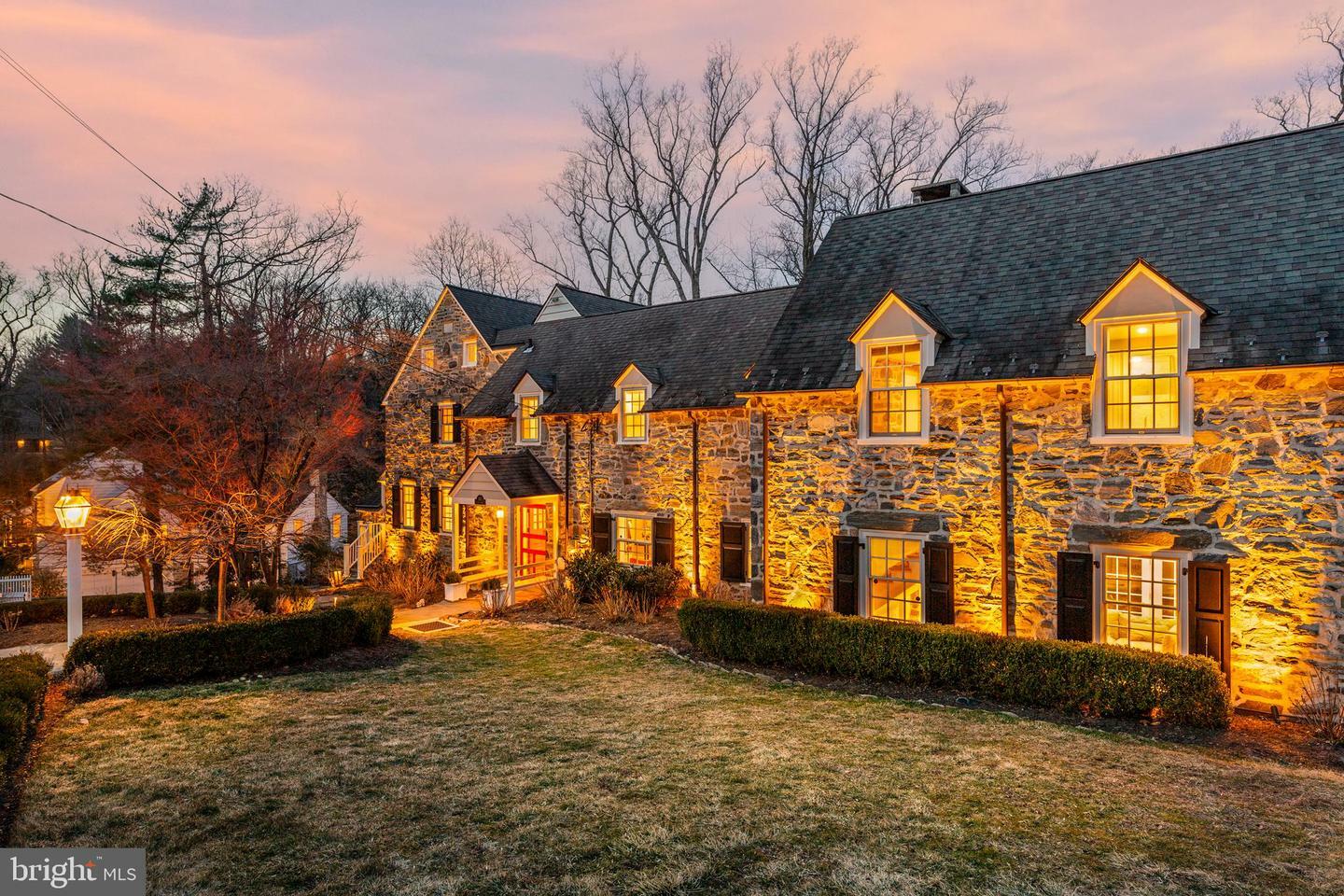 Property Photo: 351 Laurel Lane PA 19041