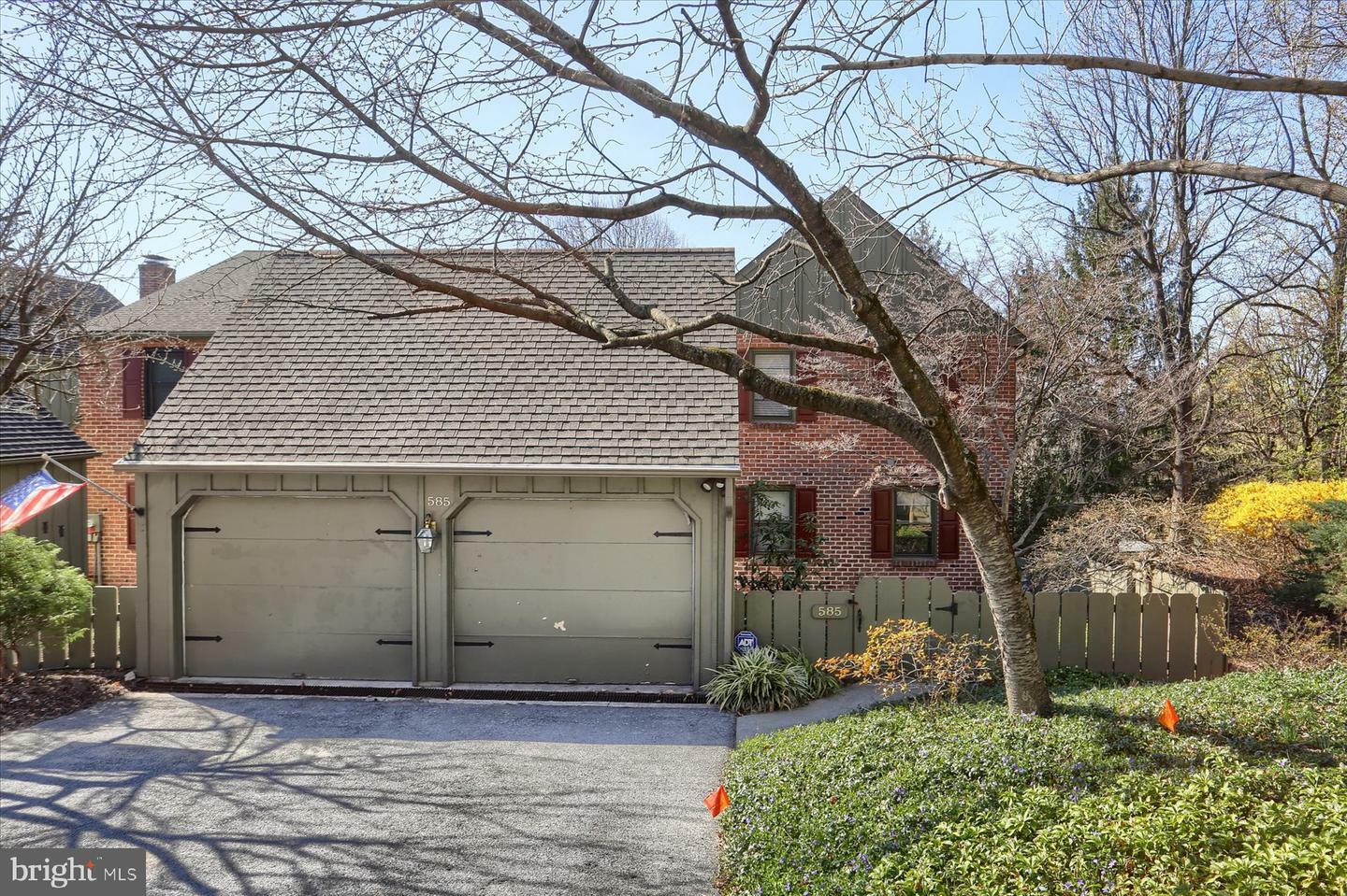 585 Lovell Court  Hummelstown PA 17036 photo