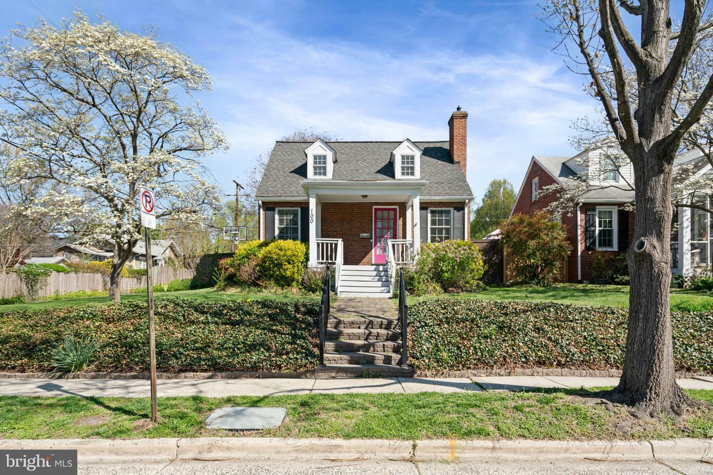 100 E Maple Street  Alexandria VA 22301 photo