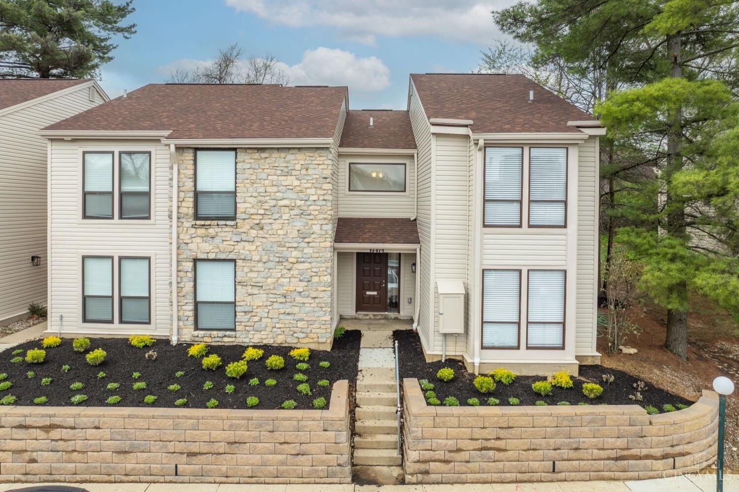 Property Photo: 7276 E Galbraith Road OH 45243