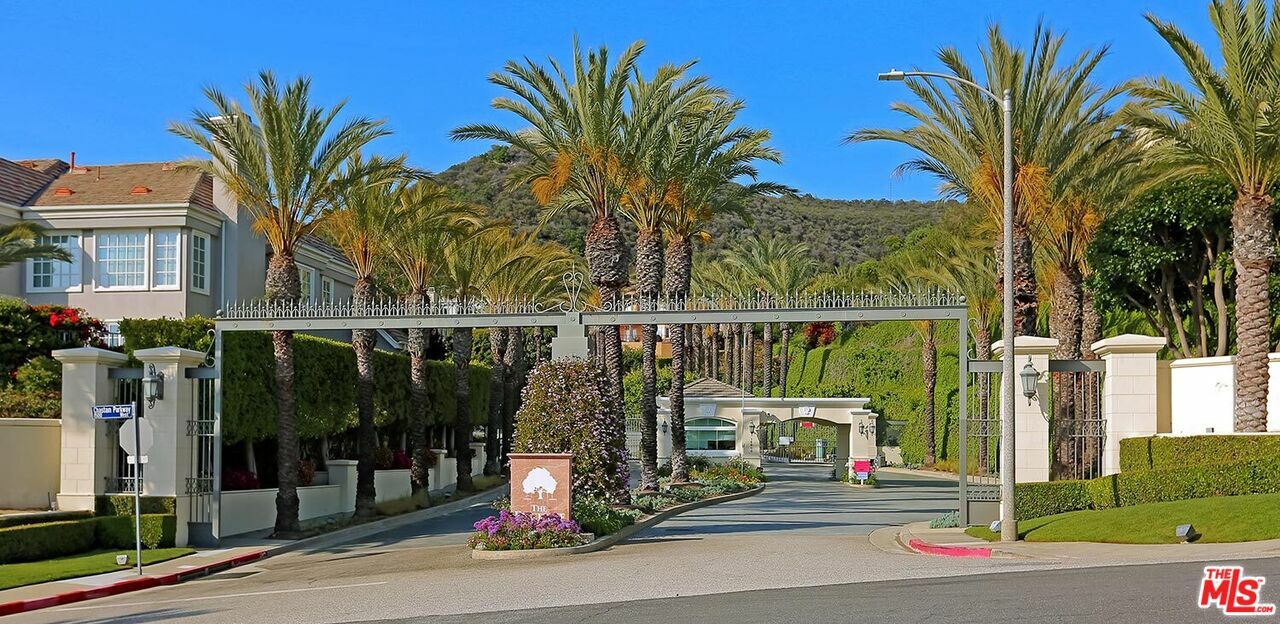 16814 Calle Bellevista  Pacific Palisades CA 90272 photo