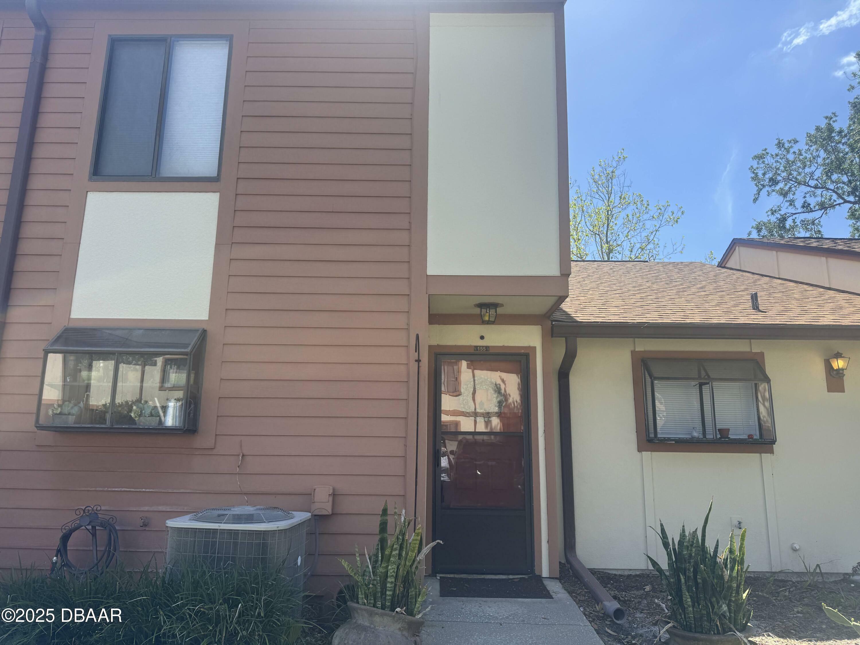 Property Photo: 155 White Fawn Drive FL 32114
