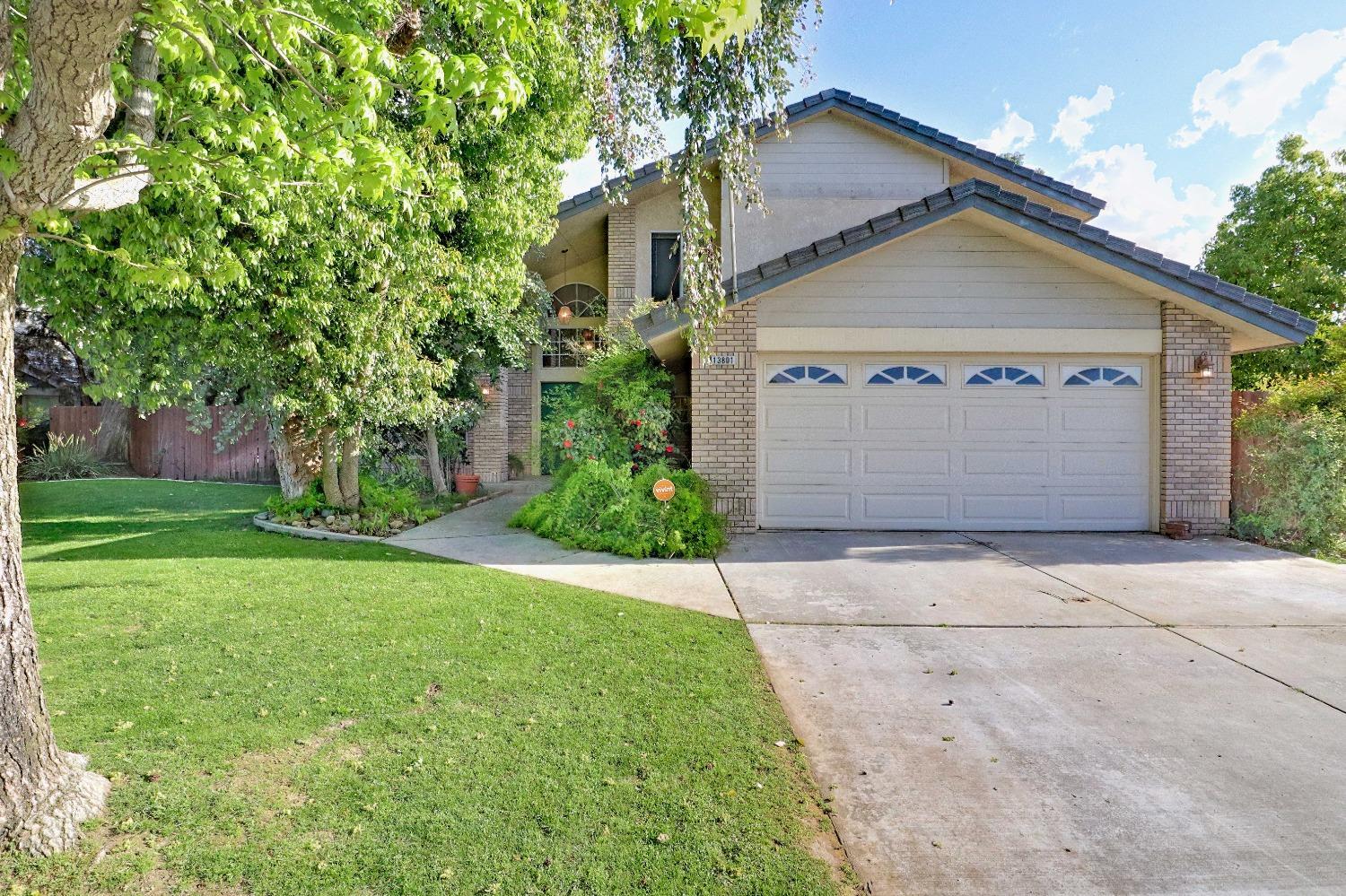 Property Photo: 13801 Laverton Avenue CA 93314