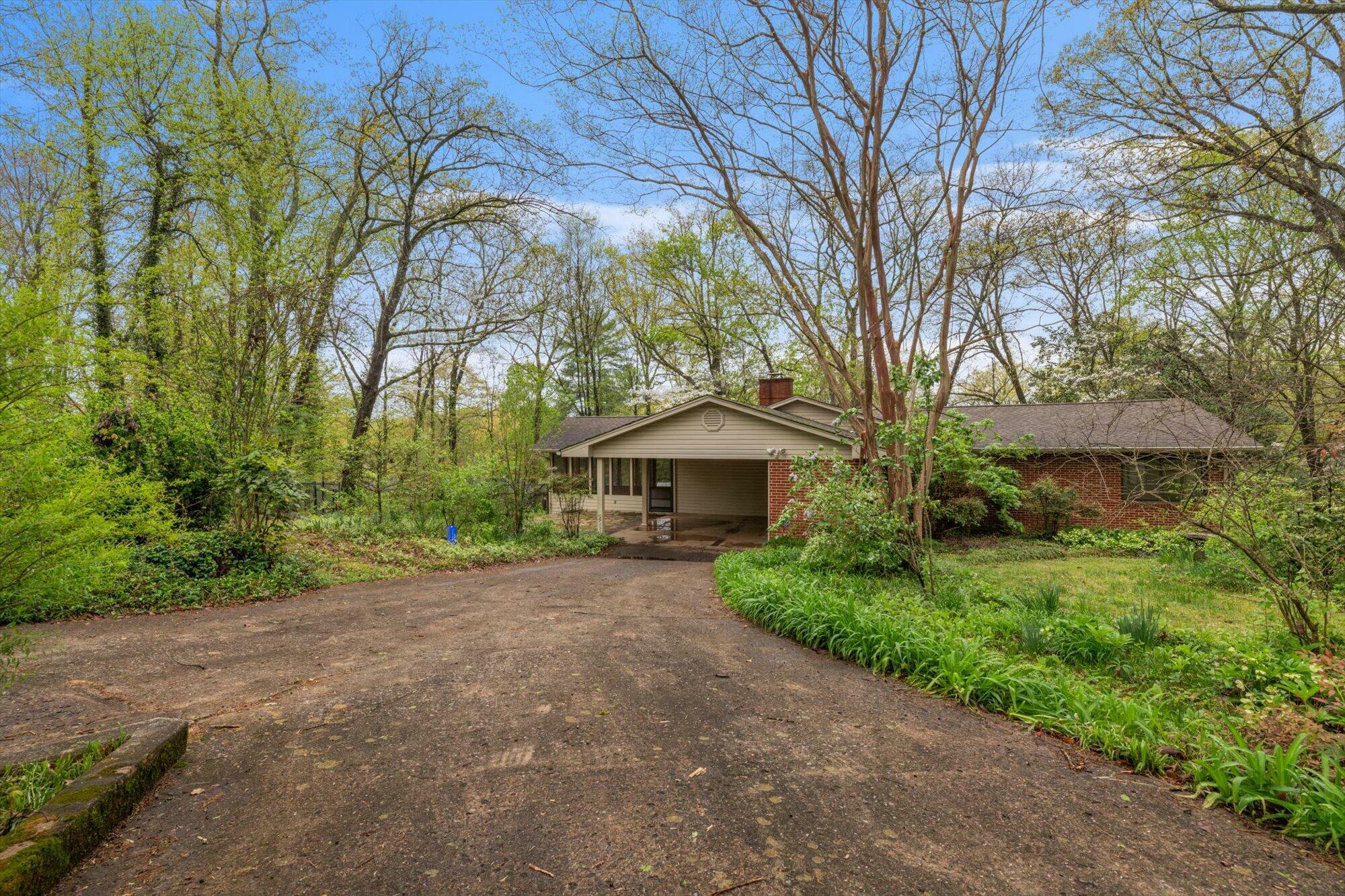 Property Photo: 1801 Crestway Drive TN 37303