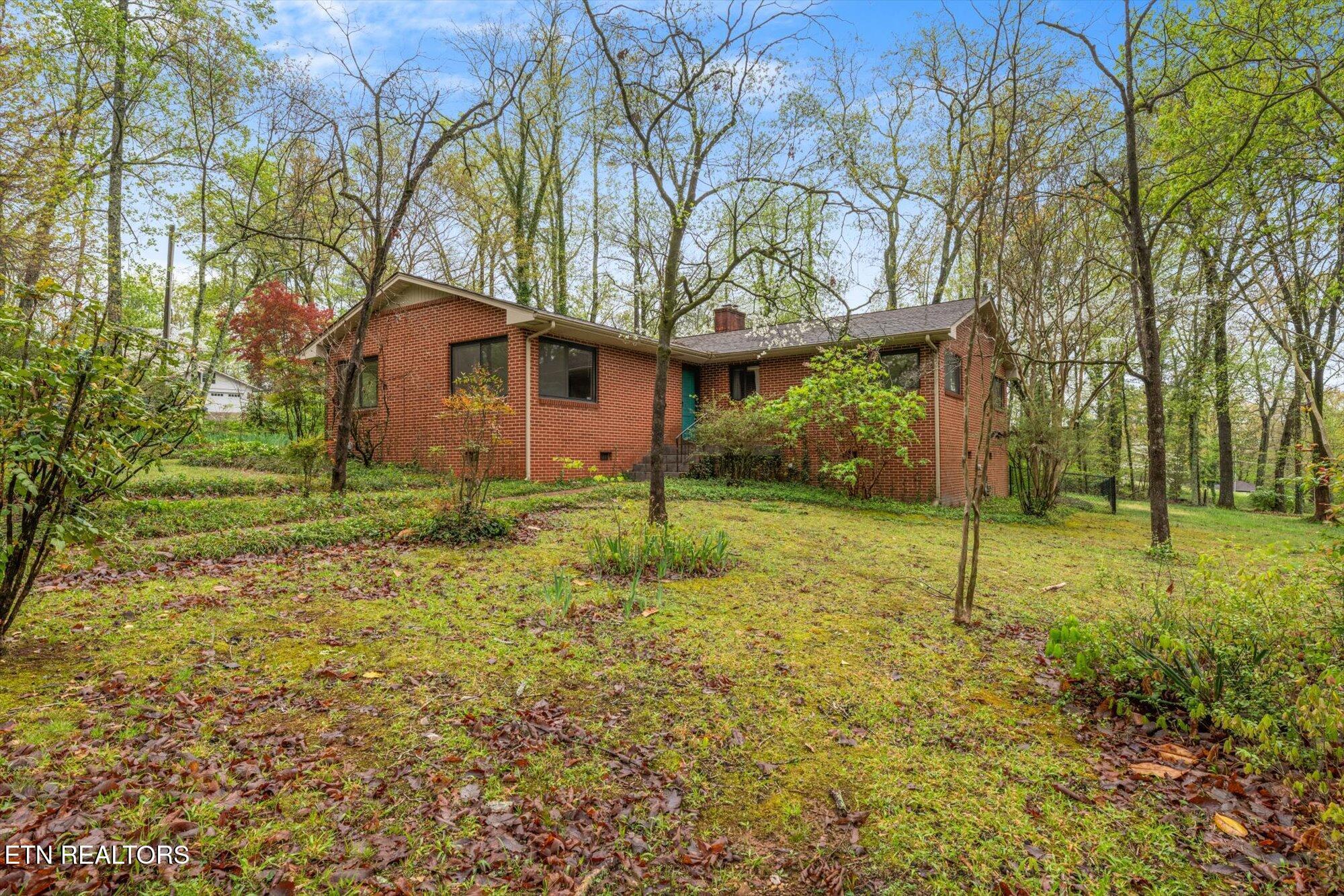 1801 Crestway Drive  Athens TN 37303 photo