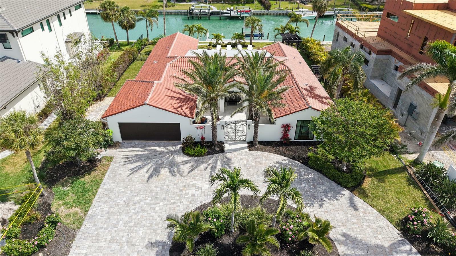 465 E Royal Flamingo Drive  Sarasota FL 34236 photo
