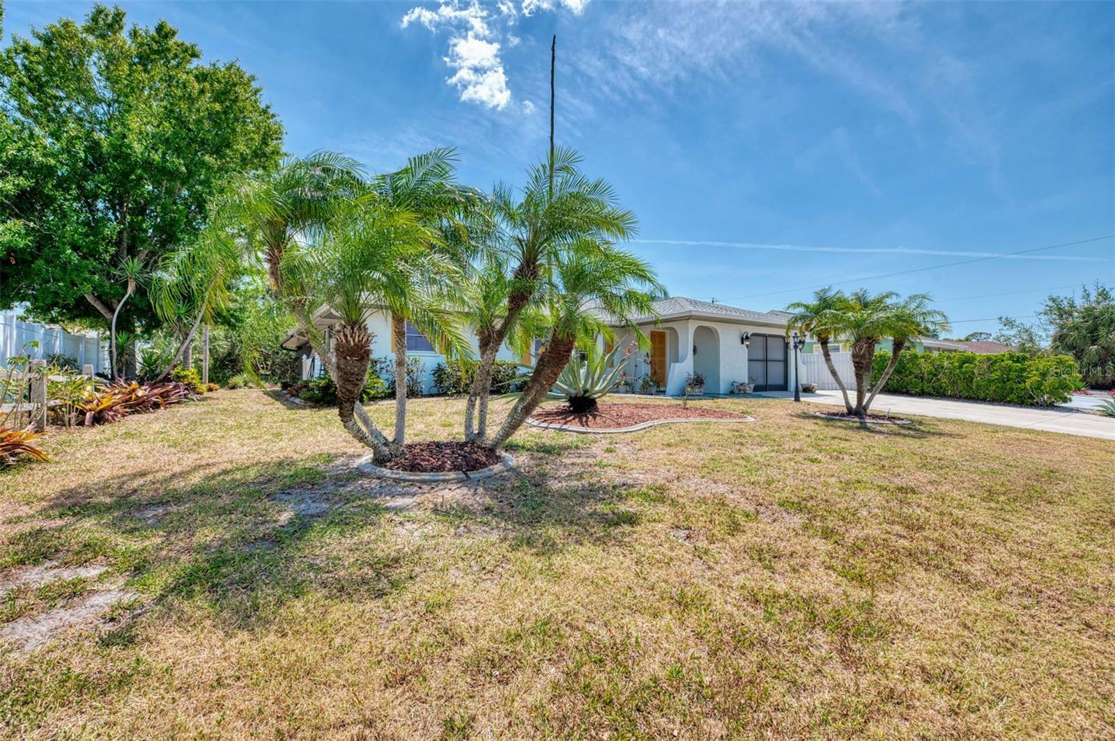 Property Photo: 1281 Wilson Drive FL 34224