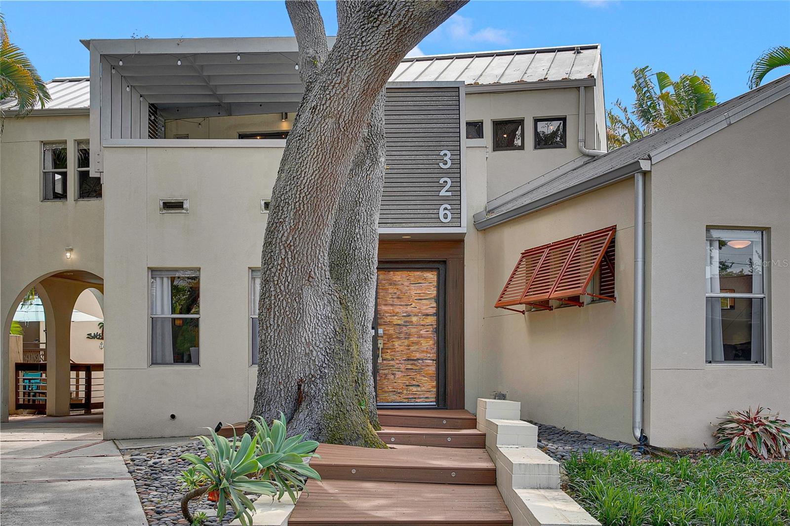 Property Photo:  326 16th Avenue NE  FL 33704 