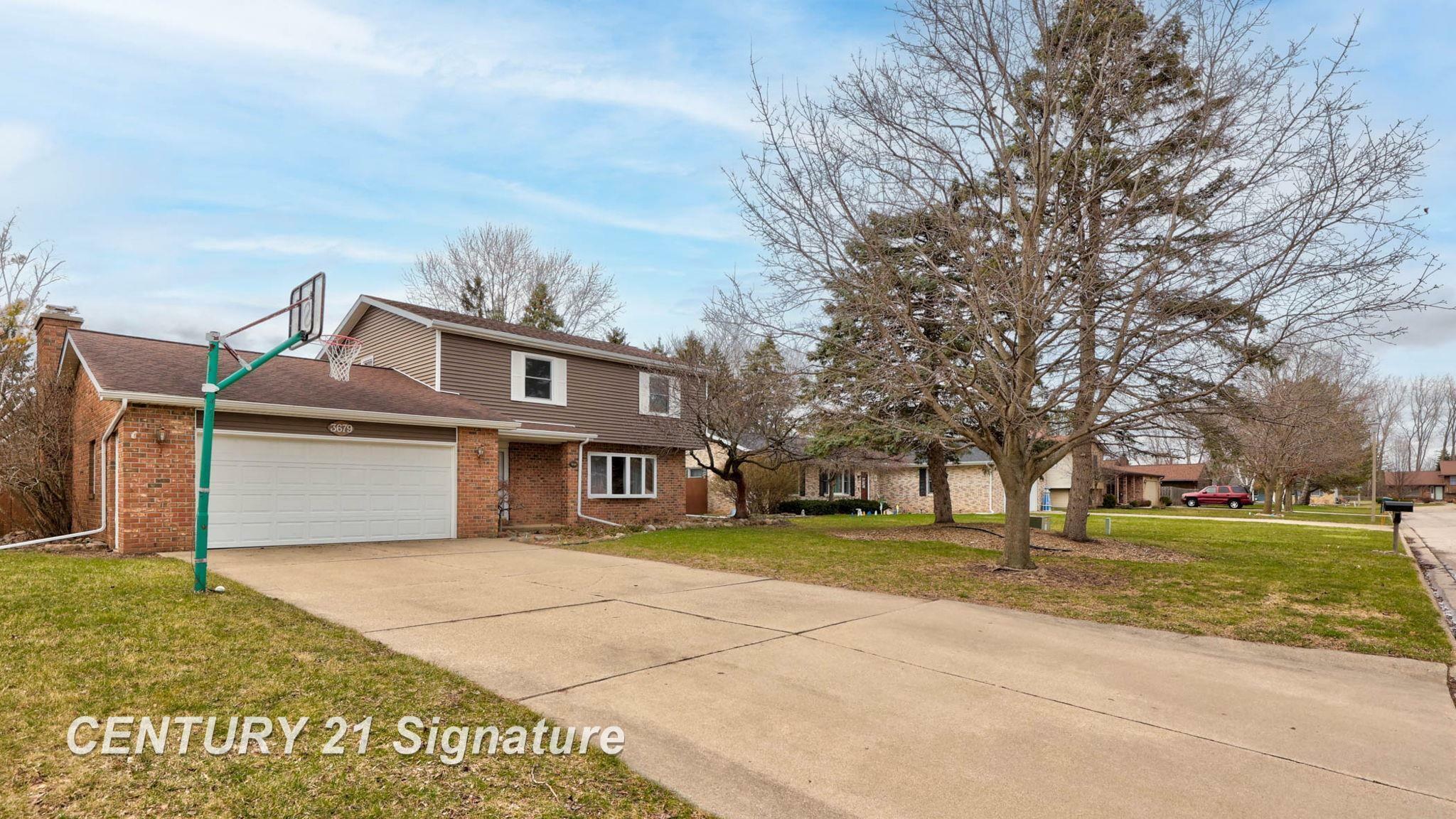Property Photo: 3679 Canyon Drive MI 48603