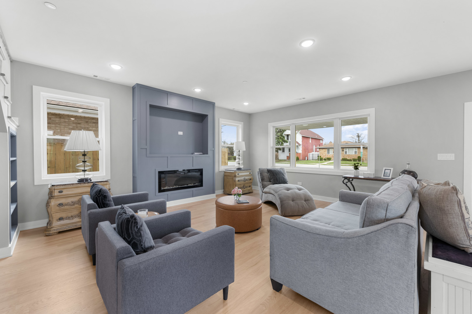 Property Photo: 4113 Eberly Avenue IL 60513