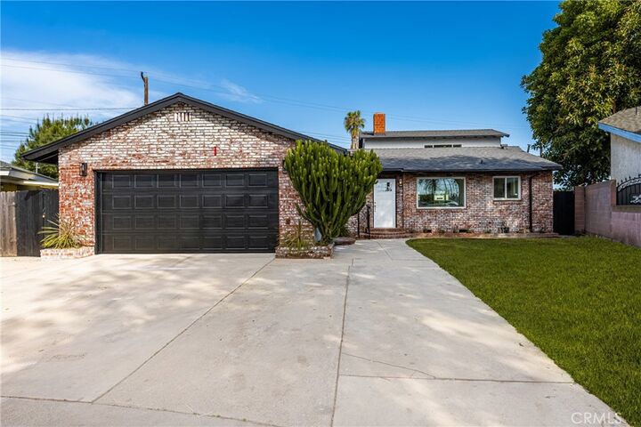 Property Photo:  10610 Borwick Street  CA 90706 