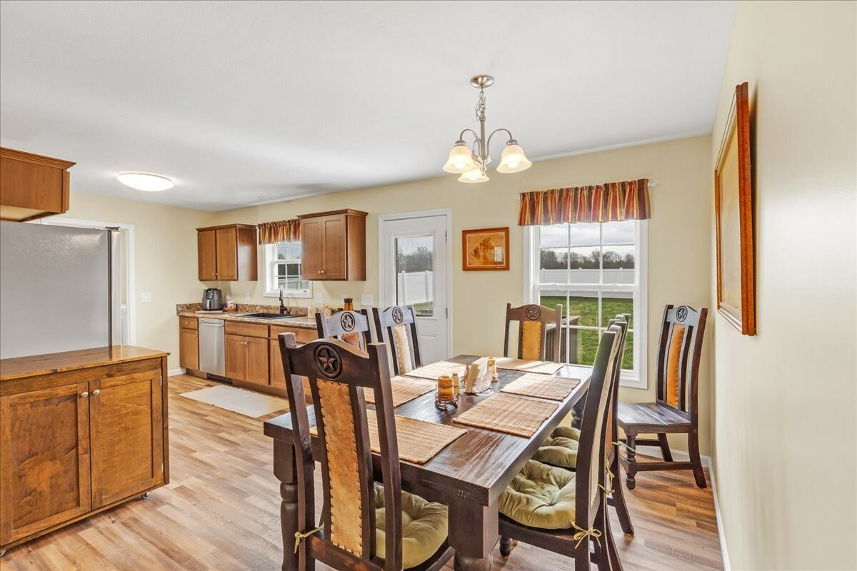 Property Photo: 835 Comer Rd TN 37357