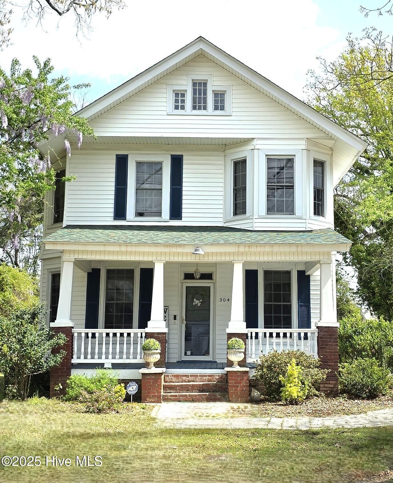Property Photo: 304 N Railroad Street NC 27822