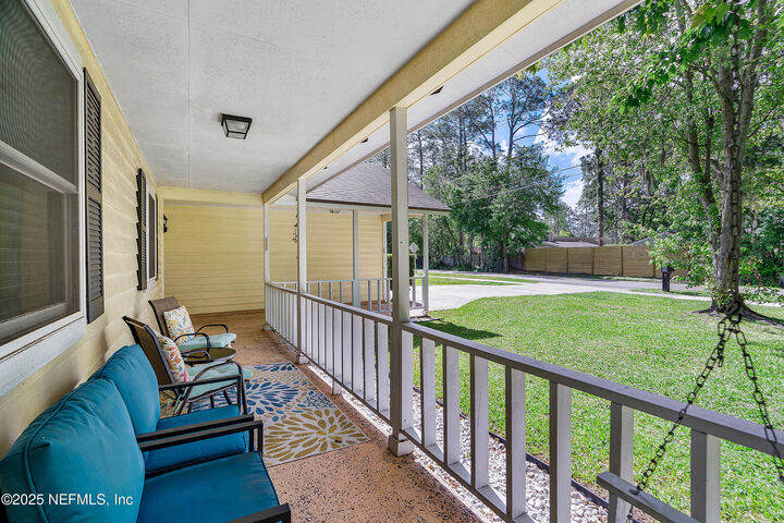 Property Photo: 3657 Hartley Road FL 32257