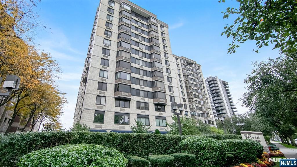 Property Photo:  326 Prospect Avenue 12H  NJ 07601 